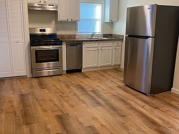 2nd image of 4407 Kirkham St APT 3