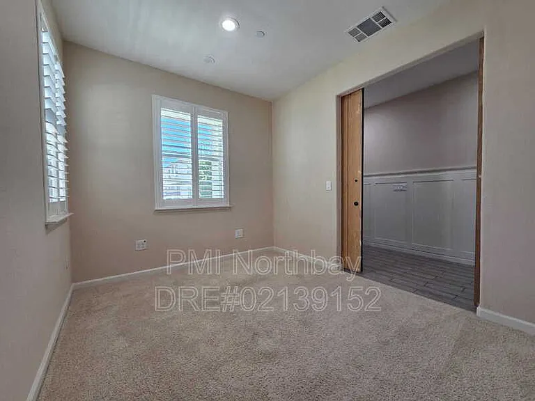 308 Aster St — Photo 5