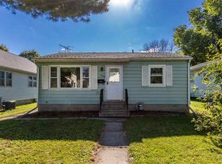 1105 Evergreen Ave, Waterloo, IA 50701