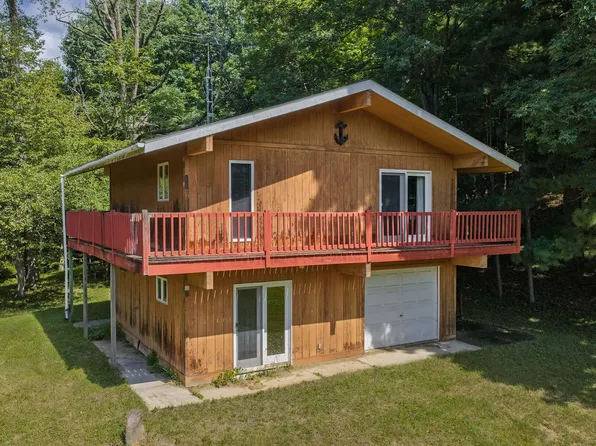 S963 W Redstone Dr, La Valle, WI 53941