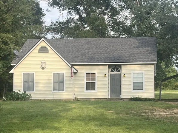 361 Hinson Rd, Coushatta, LA 71019