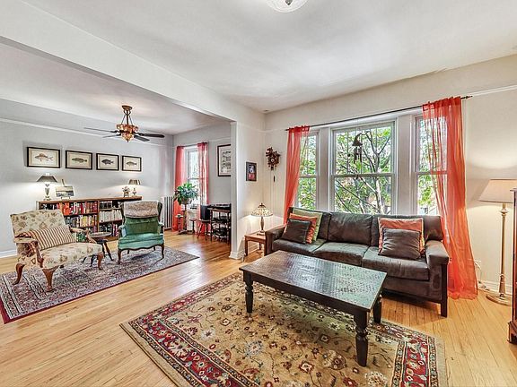 2nd image of 5354 N Kenmore Ave #3