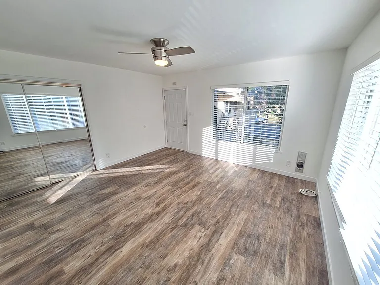 2592 Armacost Ave #1/2 — Photo 5