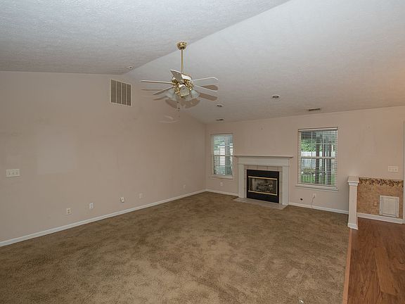 4th image of 3422 Waverly Dr