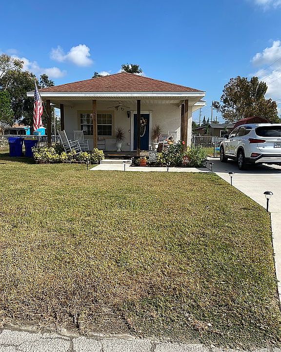 1st image of 575 E Pearce Ave