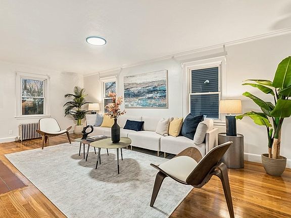 3rd image of 778 Hyde Park Ave