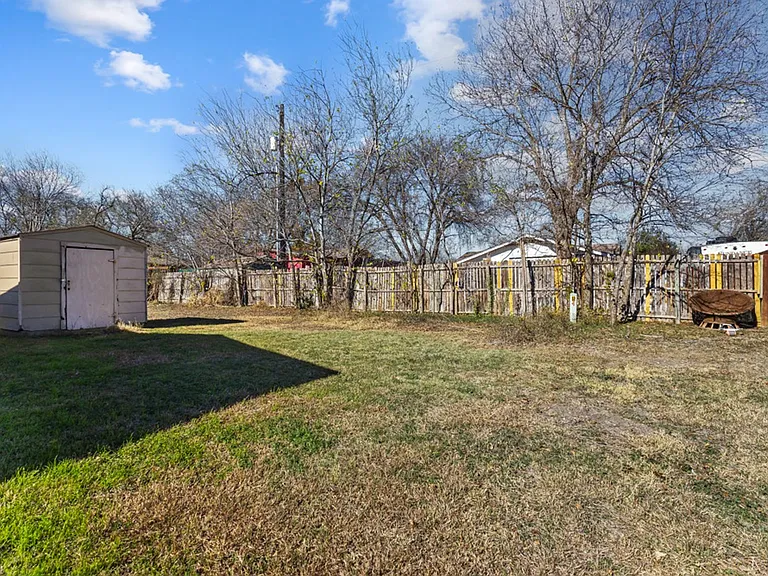 222 Redbud Ln #A — Photo 14