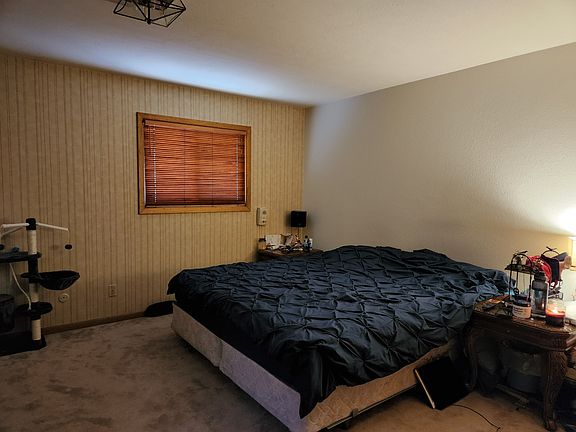 5th image of 2410 W 20th St