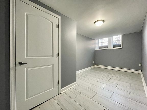 5th image of 143 Duncan Ave #Bb