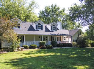 11 Yorkville Rd, Yorkville, IL 60560