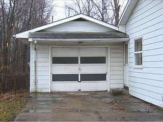 2nd image of 2370 State St
