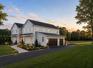 1 Ledge Brook Dr, Northborough, MA 01532