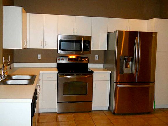 4th image of 1865 Salerno Cir