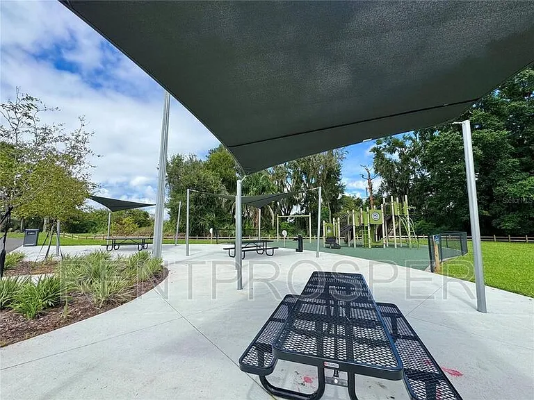 350 Winter Ridge Blvd — Photo 19