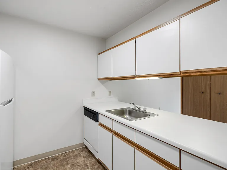 1752 Raleigh Ave #44 — Photo 8