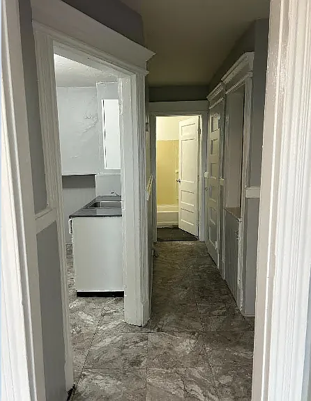 48-50 Mitchell Ave #14 — Photo 1