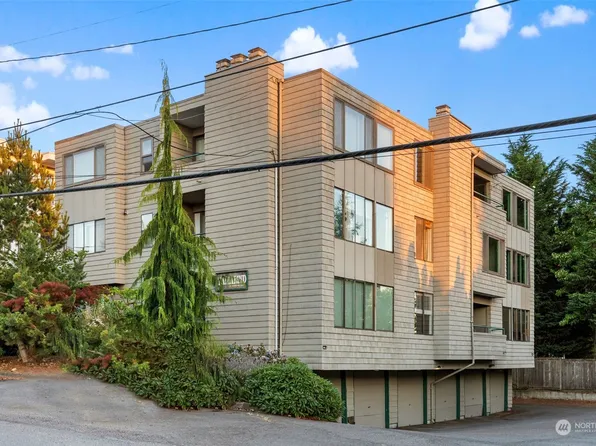 215 N 120th Street #202, Seattle, WA 98133