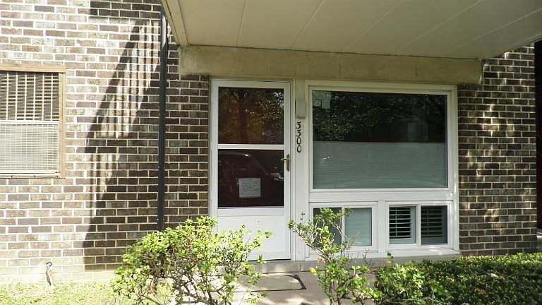 1st image of 3300 Hewitt Ave Unit 2-1
