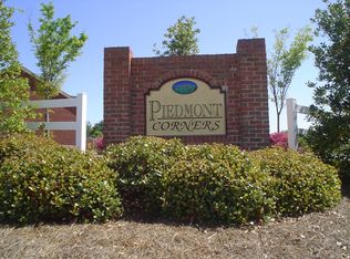 1505 Rolling View Dr, Cumming, GA 30040