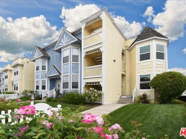 100 Monterey Blvd, Hermosa Beach, CA 90254