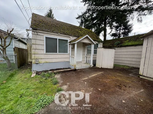 1102.5 N 2nd Single Family, Kelso, WA 98626