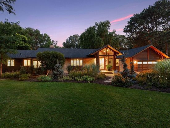 2018 Lower Saint Dennis Rd, Saint Paul, MN 55116