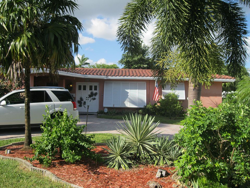 1st image of 1941 NW 33rd Ct