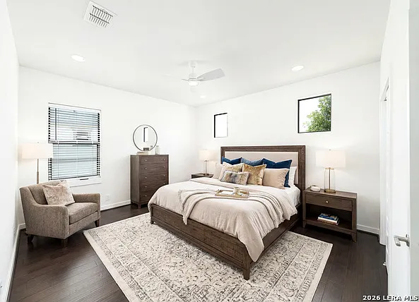1150 N Olive St — Photo 21