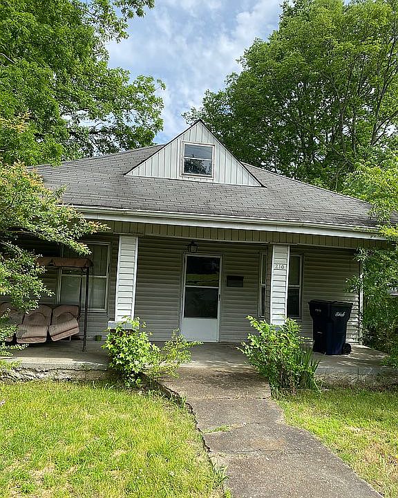 1st image of 210 E Charles St