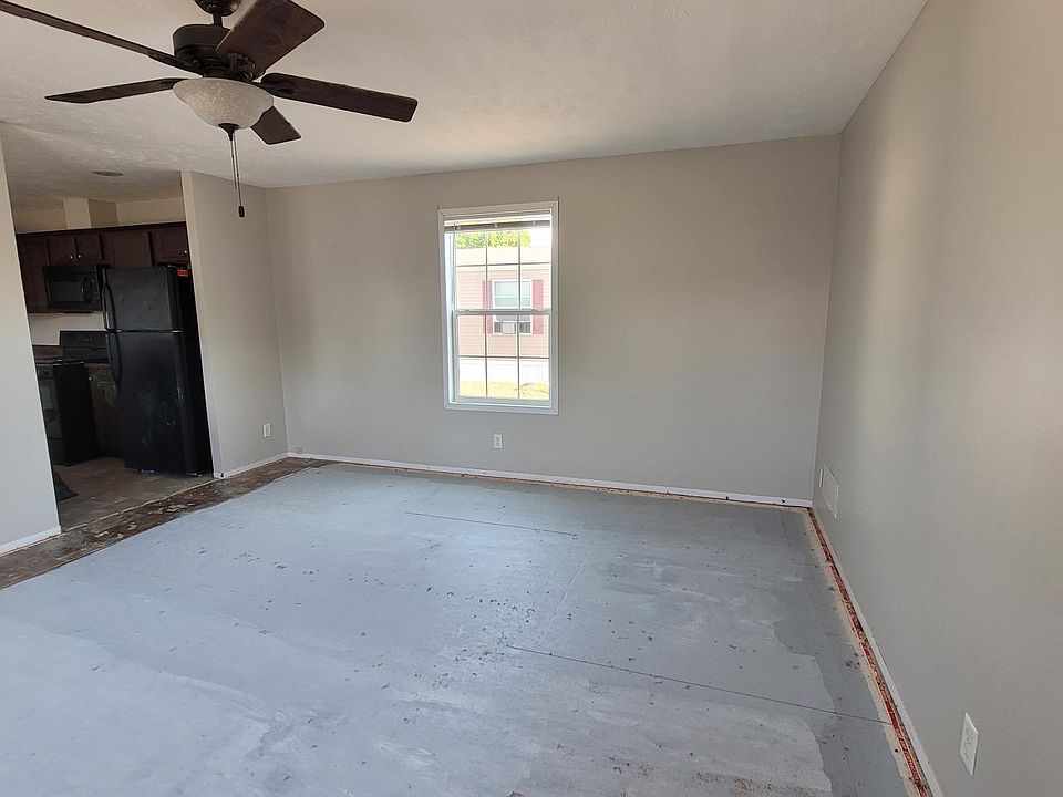 2nd image of 830 S Macintosh Ln #29
