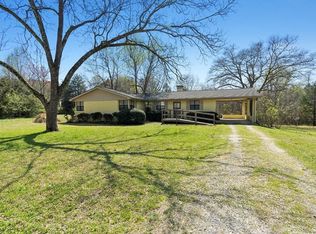 1002 Marshall Rd, Greenwood, SC 29646