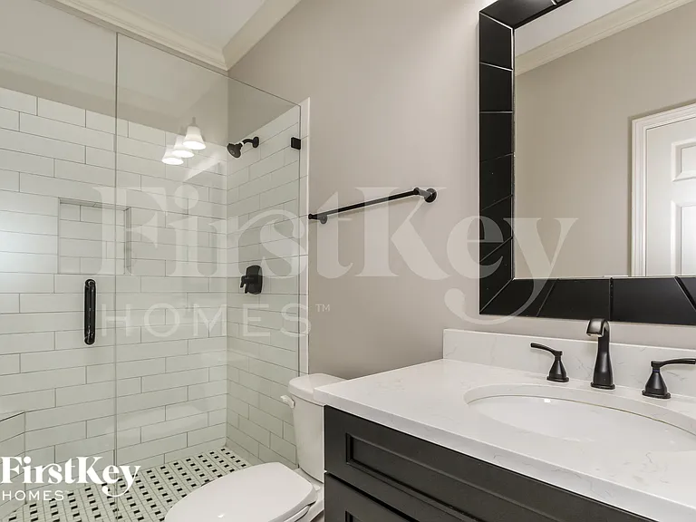 110 Cobblestone Ter — Photo 16