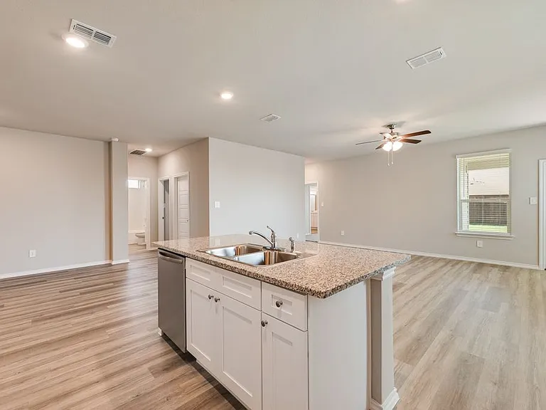 752 Rubicon Rd — Photo 6
