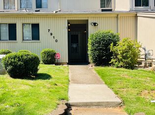 7910 Horse Chestnut Ln, Charlotte, NC