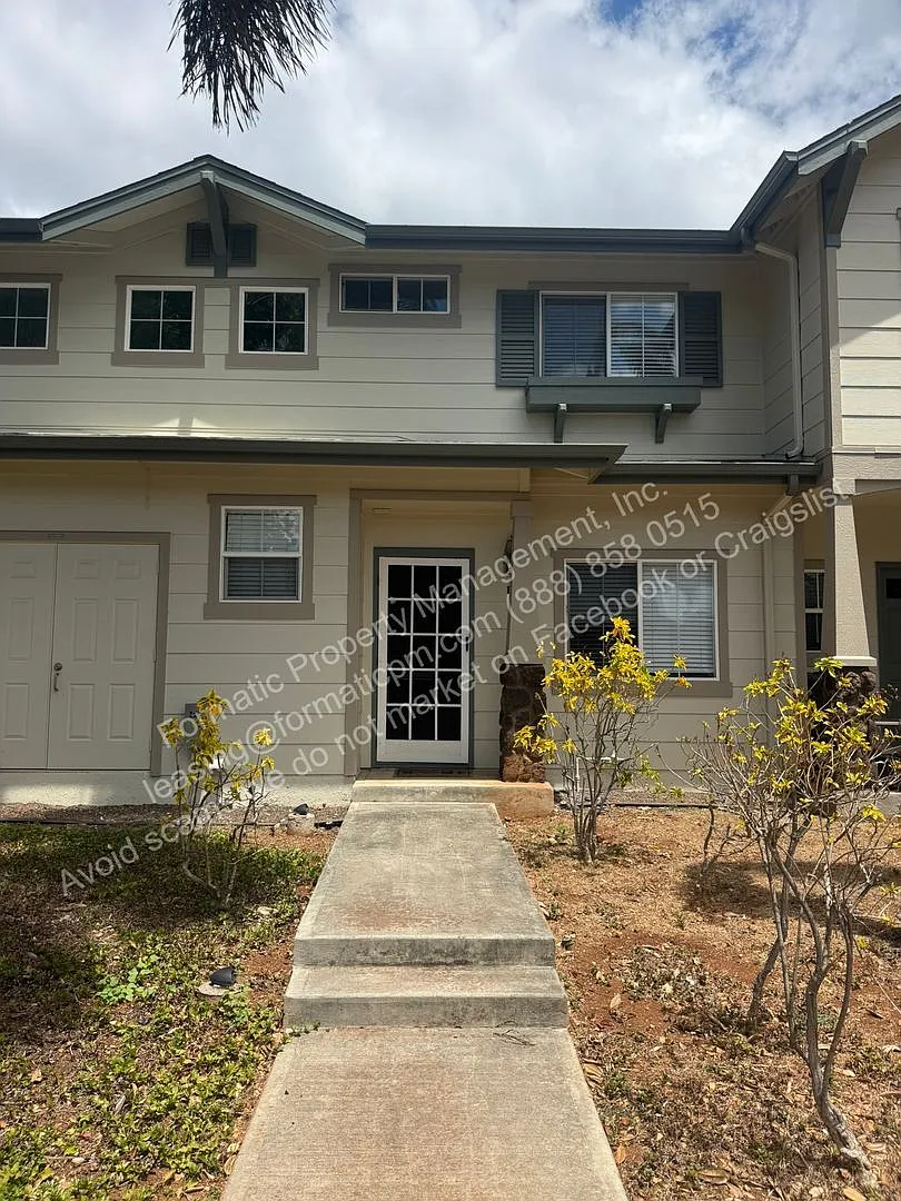 3 bed, 2.5 bath, 1008 sqft, $3,495 — Photo 2
