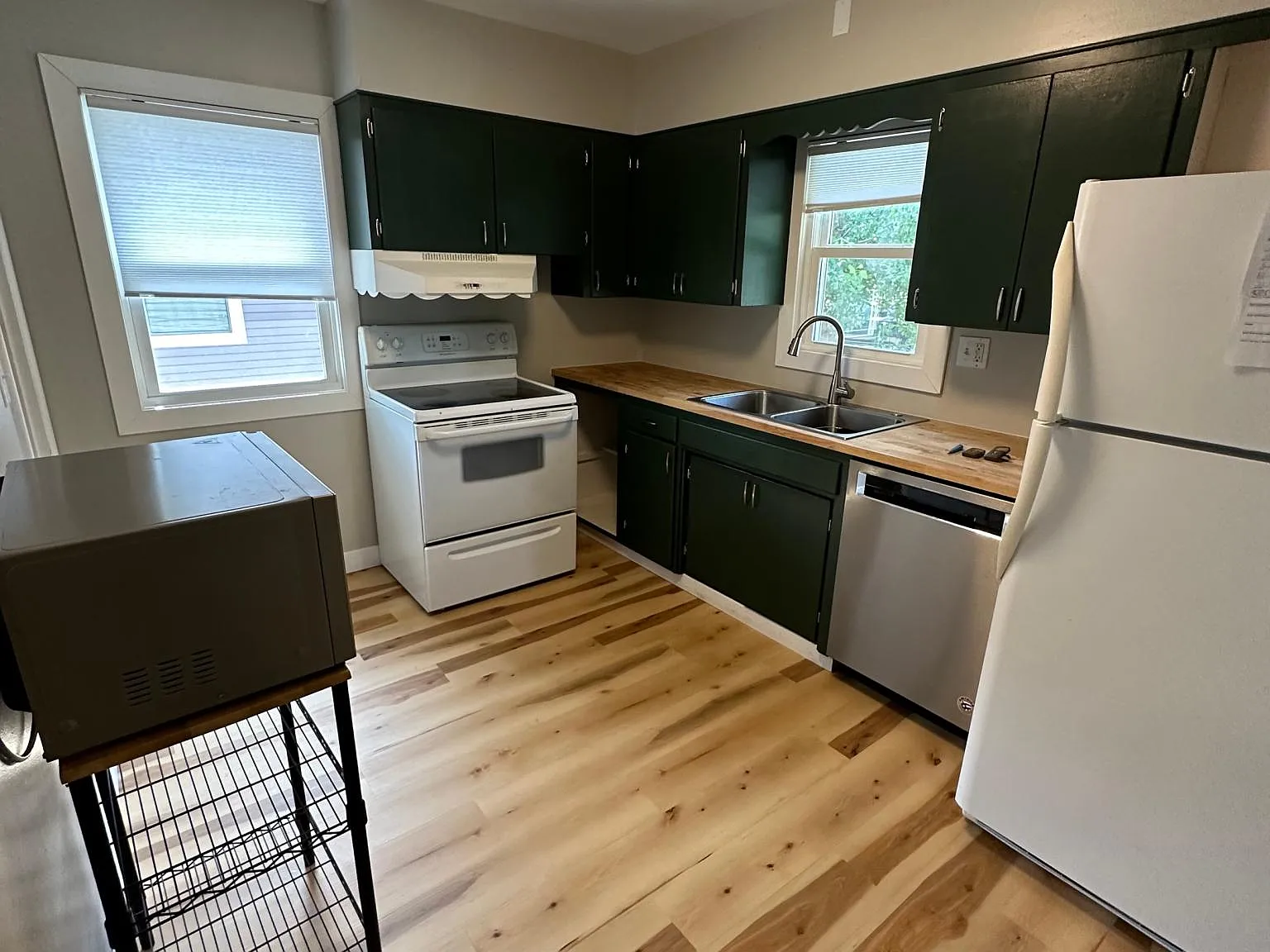 4 bed, 1600 sqft, $2,000 — Photo 4