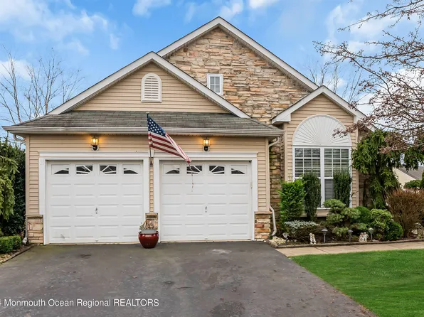 609 Quail Court, Lakewood, NJ 08701