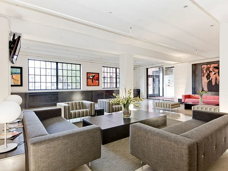 Building's Lounge