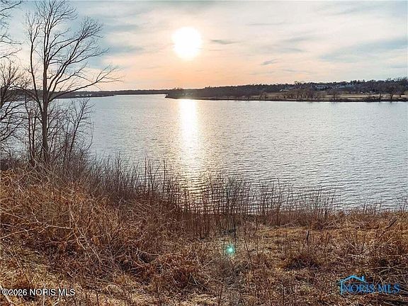 3rd image of 29145 E River Rd
