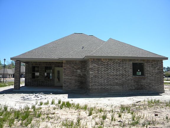 2nd image of 625 Erble Ln