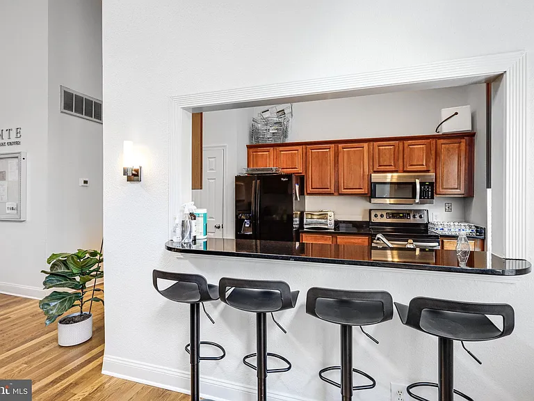 3308 Wyndham Cir #321 — Photo 40