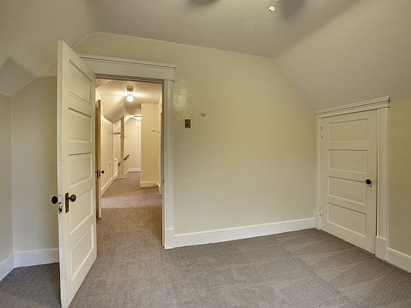 3rd image of 2555 Emerson Ave S #2