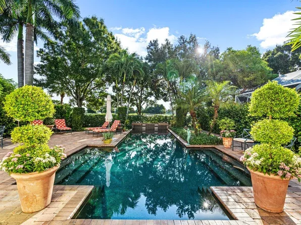 2090 Chagall Circle, West Palm Beach, FL 33409