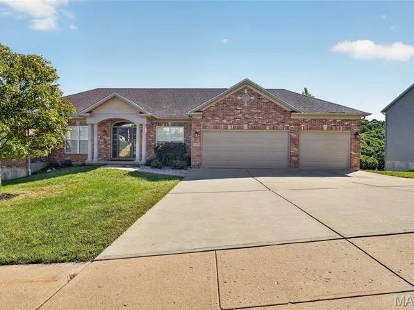 1046 Walnut Ter, Byrnes Mill, MO 63049