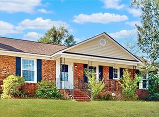 533 Deerpath Dr, Fayetteville, NC 28311