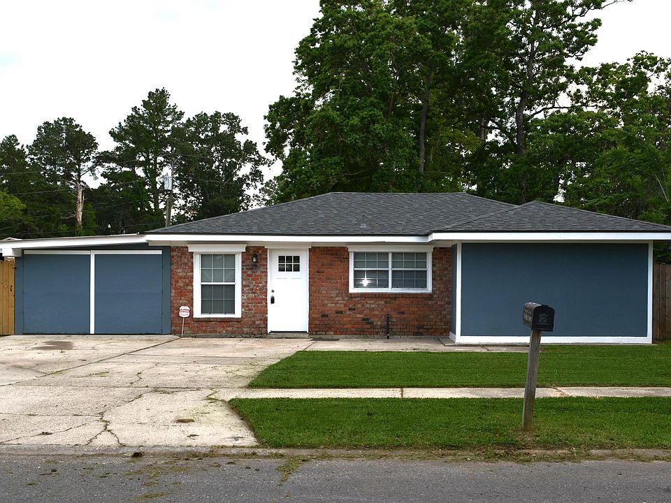 1st image of 16536 Vermillion Dr