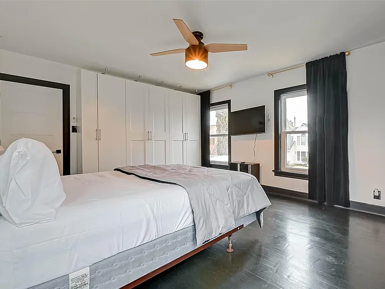 3222 Oakdale St — Photo 25