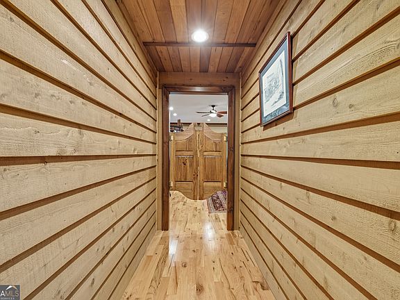 47th image of 1091 Echota Rd