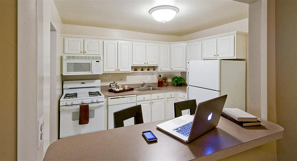2042 Peach Orchard Dr 202223, Falls Church, VA 22043 Zillow