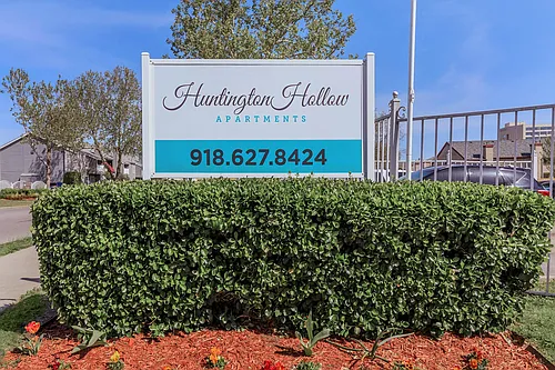Huntington Hollow Apartments Photo 1